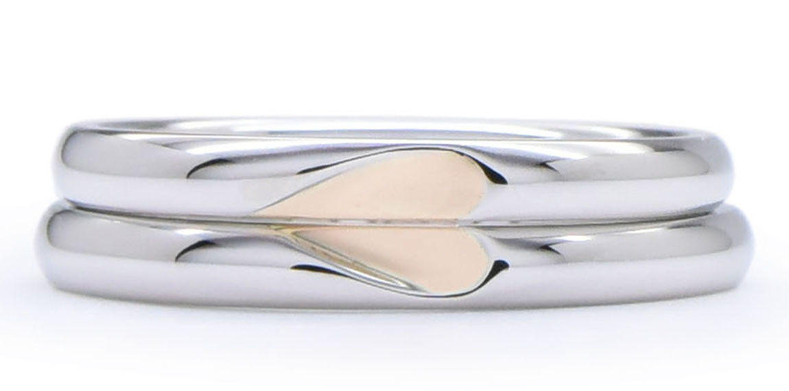 ピンクのハートが現れるプラチナの手作り結婚指輪 Hikaru&Haruna