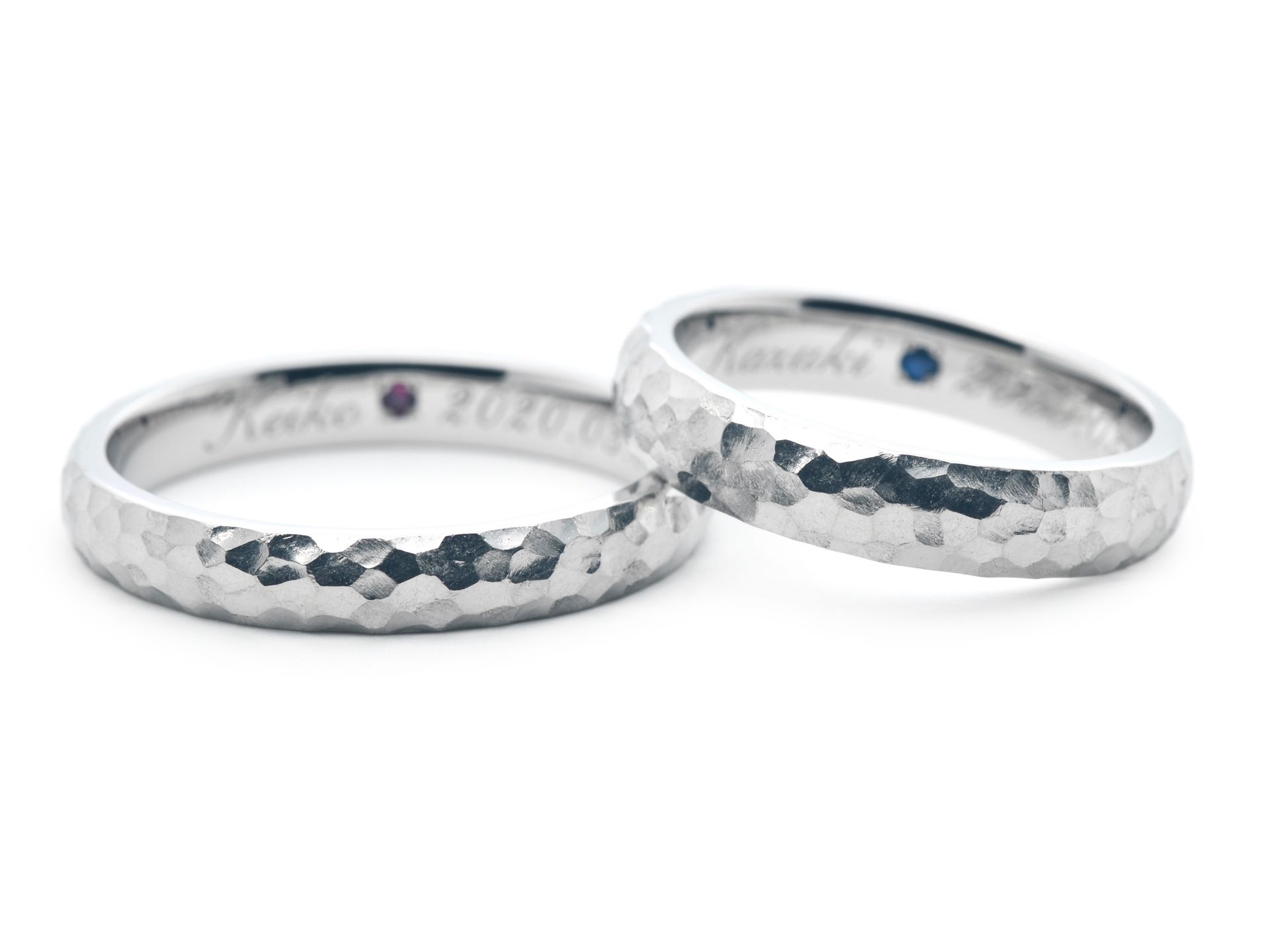槌目加工の手作り結婚指輪