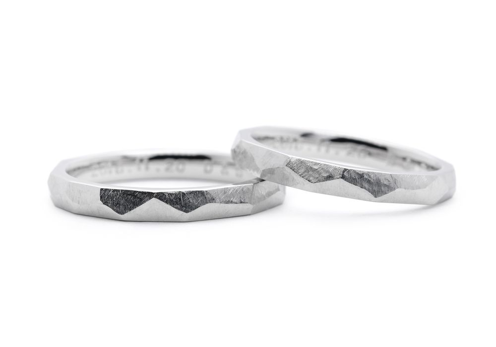 メリハリのついたファセットのオーダーメイド結婚指輪 Daichi&Satomi