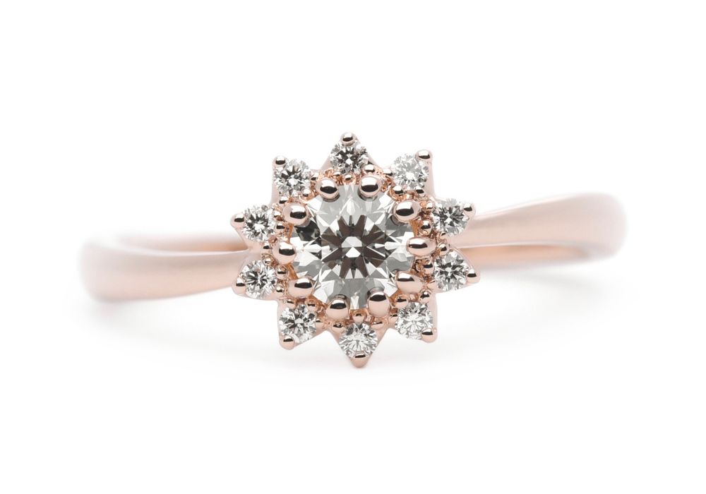 ピンクゴールドのひまわりのオーダーメイド婚約指輪 Ryusuke to Yui