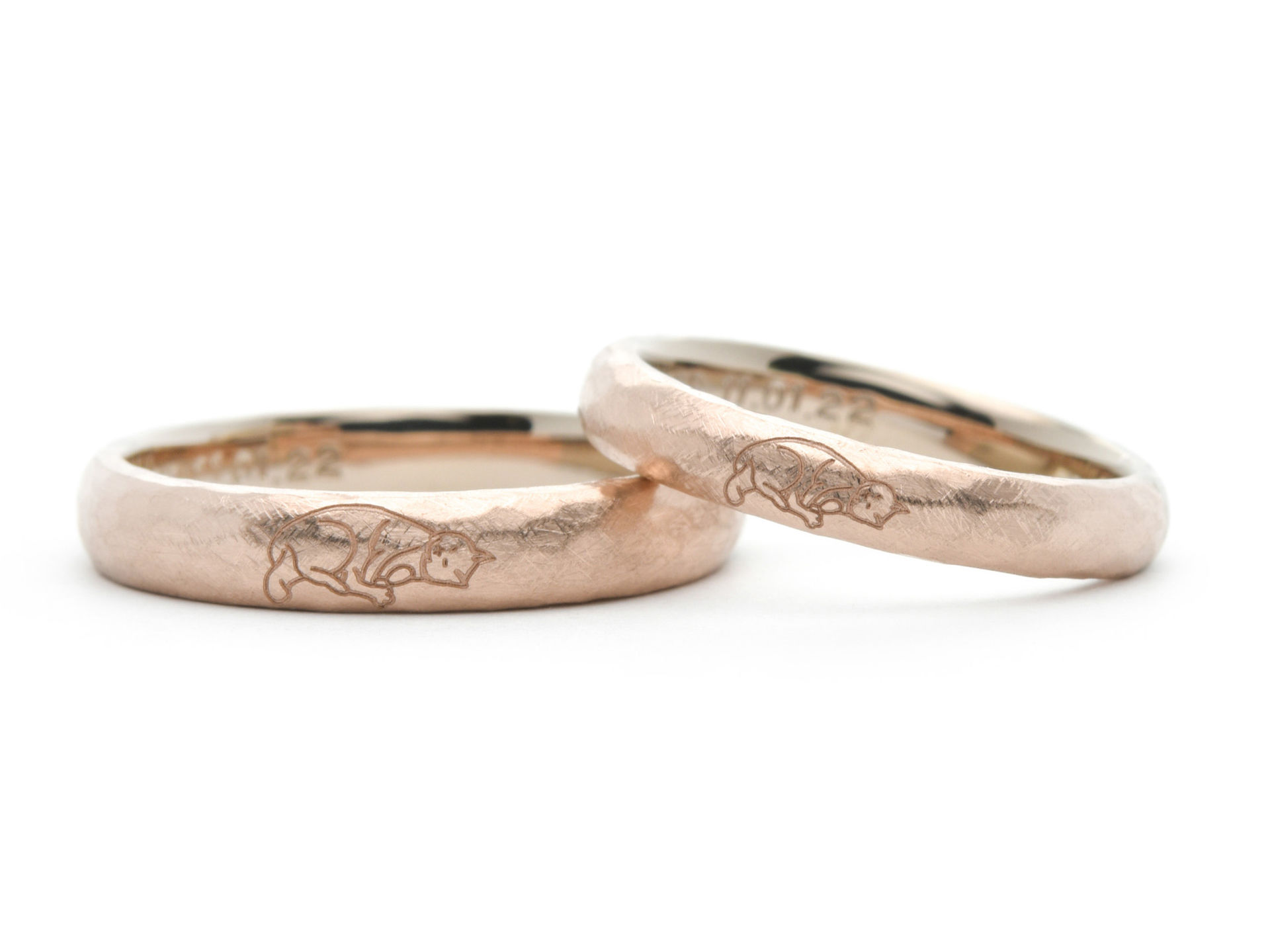 アンティーク加工に猫のイラストが入った手作り結婚指輪 Takehiro&Jiyon