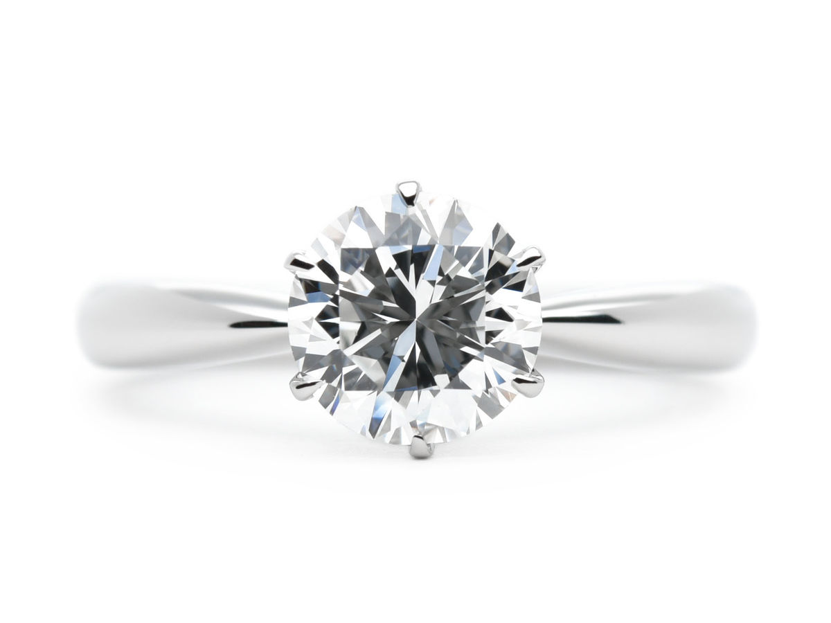 お持ち込みのダイヤを使ったシンプルなオーダーメイド婚約指輪 Yuta to Lika