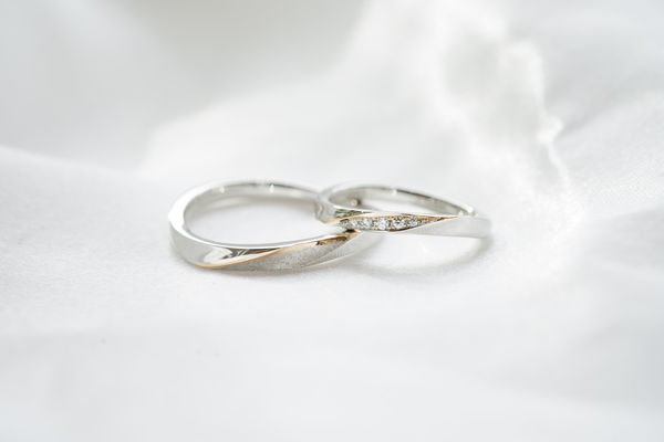 結婚指輪に込められた夢と憧れを形にする