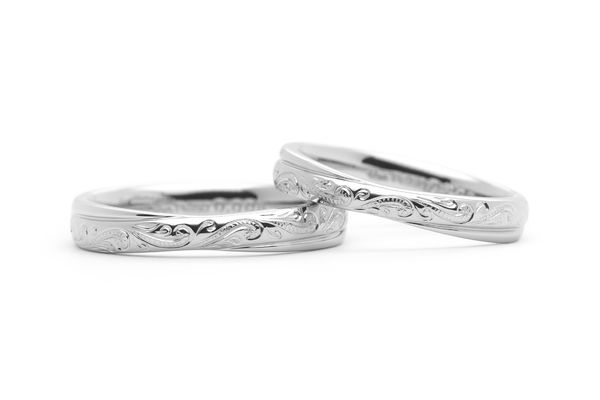 ラインとハワイ風の手作り結婚指輪