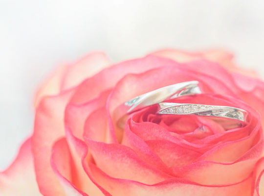 結婚指輪 ダイヤモンドの魅力とデザイン紹介