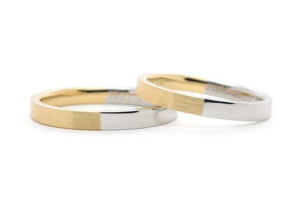 コンビネーションのおしゃれな結婚指輪