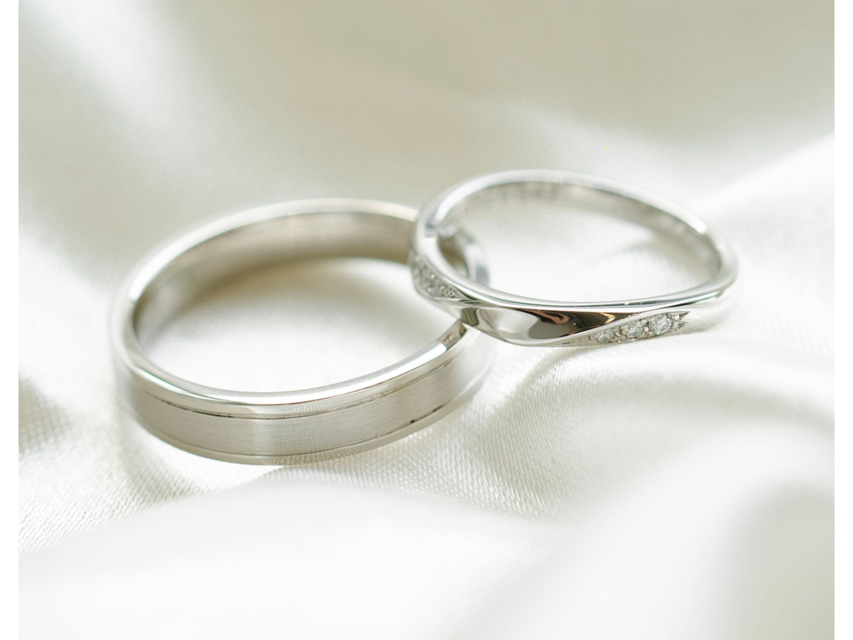 プラチナで作る平打ちとふたひねりの結婚指輪