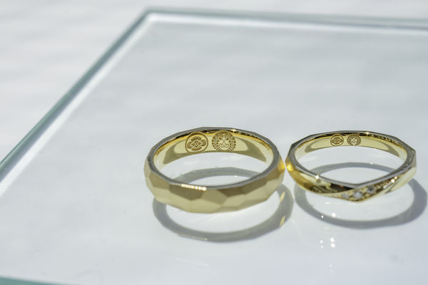 結婚指輪にユニークな刻印を入れるアイデア