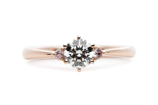 ピンクゴールドとピンクダイヤの手作り婚約指輪