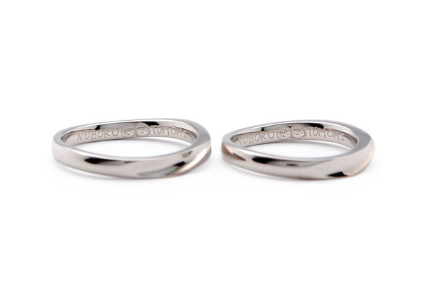 ホワイトゴールドにスターダスト加工の手作り結婚指輪