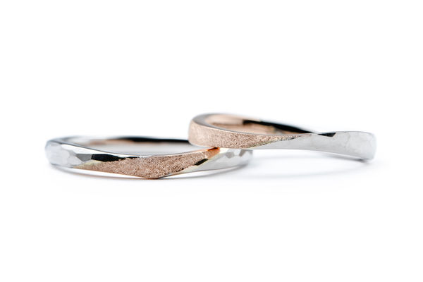 ハンマーとスターダストのコンビネーション手作り結婚指輪