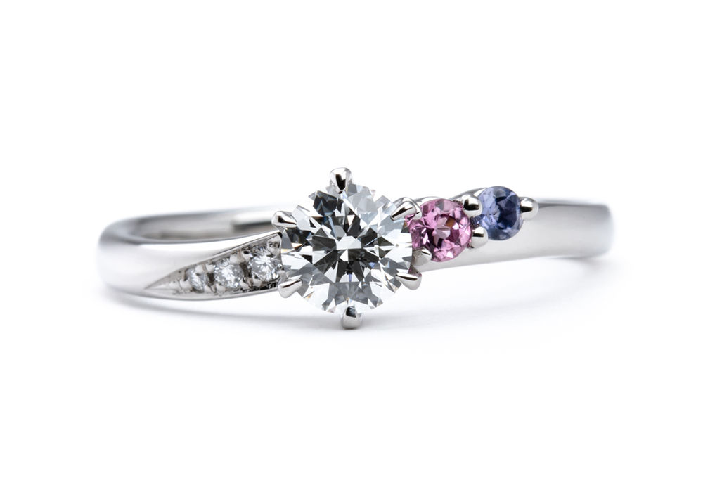 アイオライトとピンクトルマリンを使った手作り婚約指輪