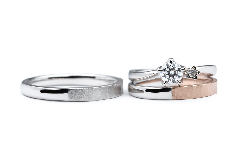 ハンマーの結婚指輪とお花の婚約指輪オーダーメイド手作りセットリング