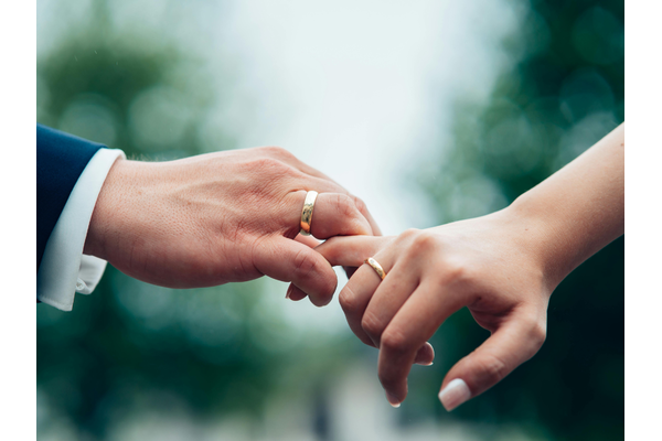 コントラストを重視した結婚指輪