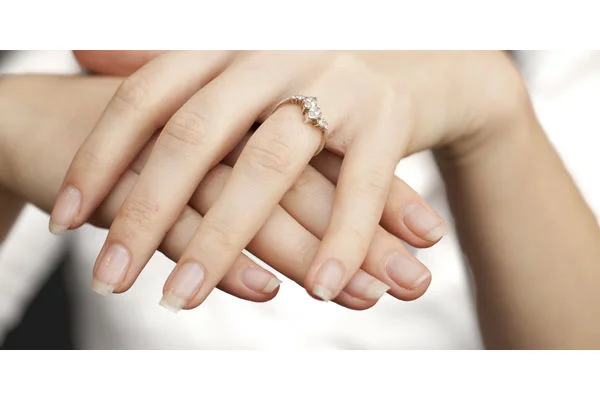 普段使いしやすい婚約指輪を選ぶときのポイント5つ
