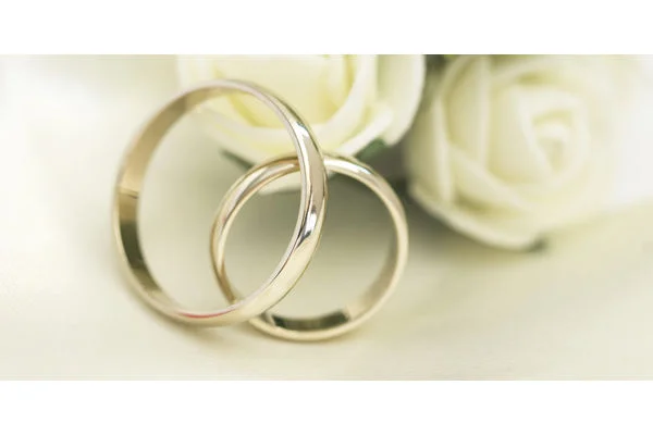 プラチナ？ ゴールド？ 結婚指輪の素材選びのポイントとは
