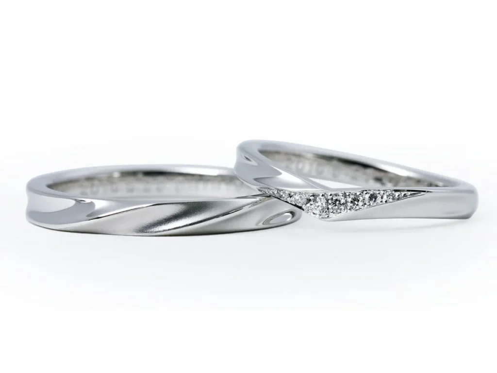 ふたひねりデザインの手作り結婚指輪 D様&C様