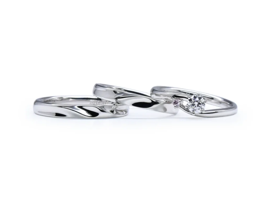 シンプルなワンサイドメレの婚約指輪とハートの手作り結婚指輪 Kenji&Miho様