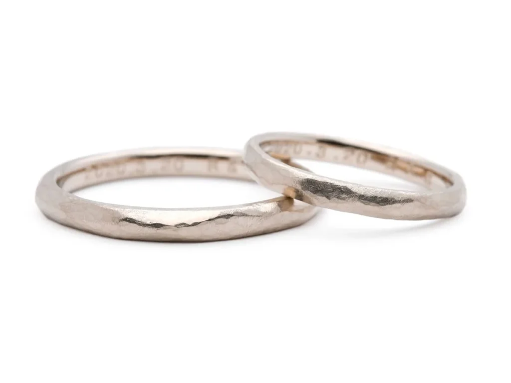 シャンパンゴールドにアンティーク加工を施した手作り結婚指輪 東京 O様ご夫婦 2020.03.27