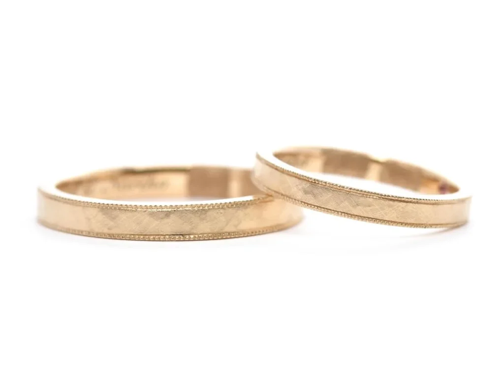ミル打ちとアンティーク加工を施した手作り結婚指輪2022.06.26