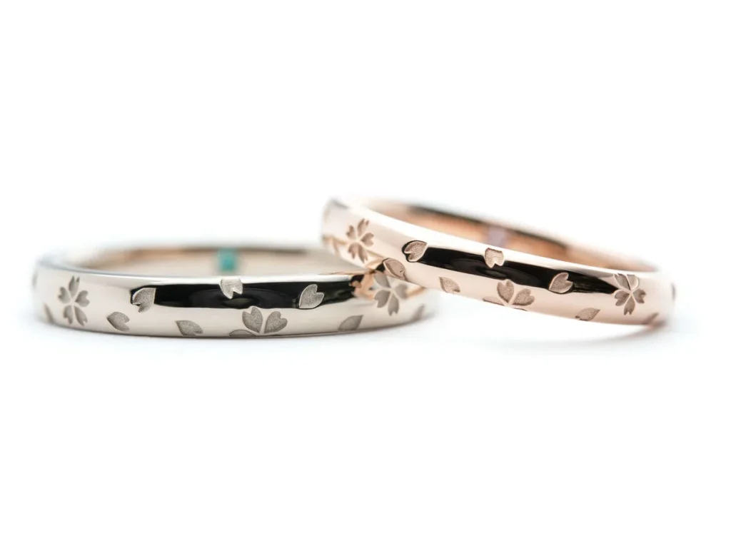 ハートの桜をレーザーで散りばめた結婚指輪 (2024052519931008)