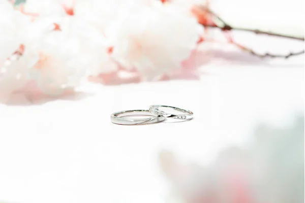 結婚指輪をするかしないか、どちらを選ぶ?