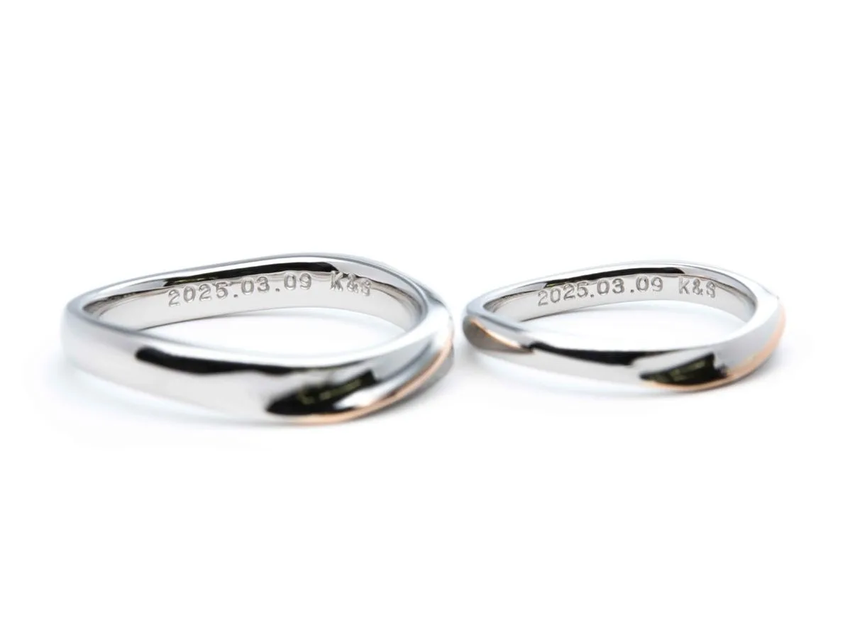 赤い糸とパープルダイヤモンドが個性的な手作り結婚指輪 2