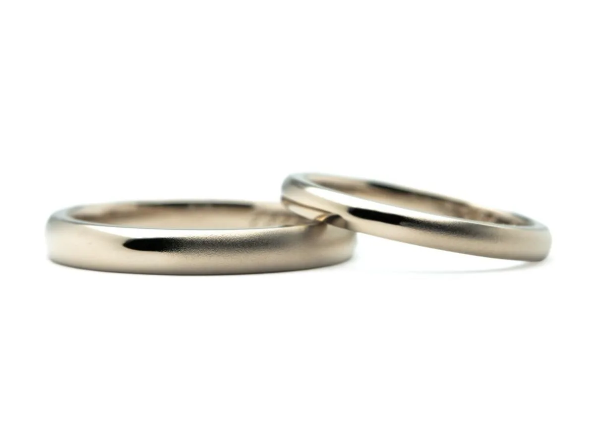 シャンパンゴールドで作る鏡面とマットの結婚指輪