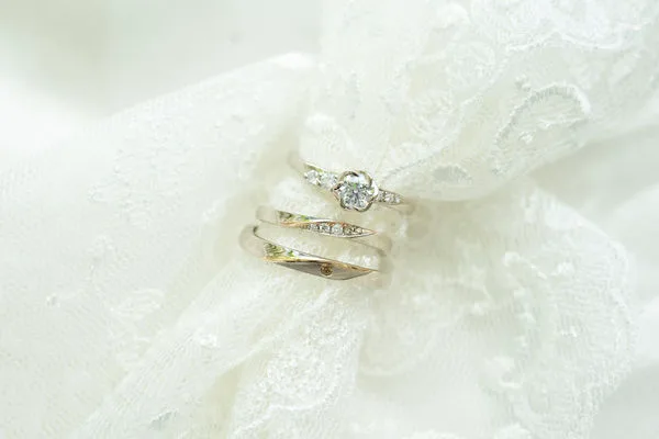 結婚指輪にブラウンダイヤモンドを取り入れる魅力