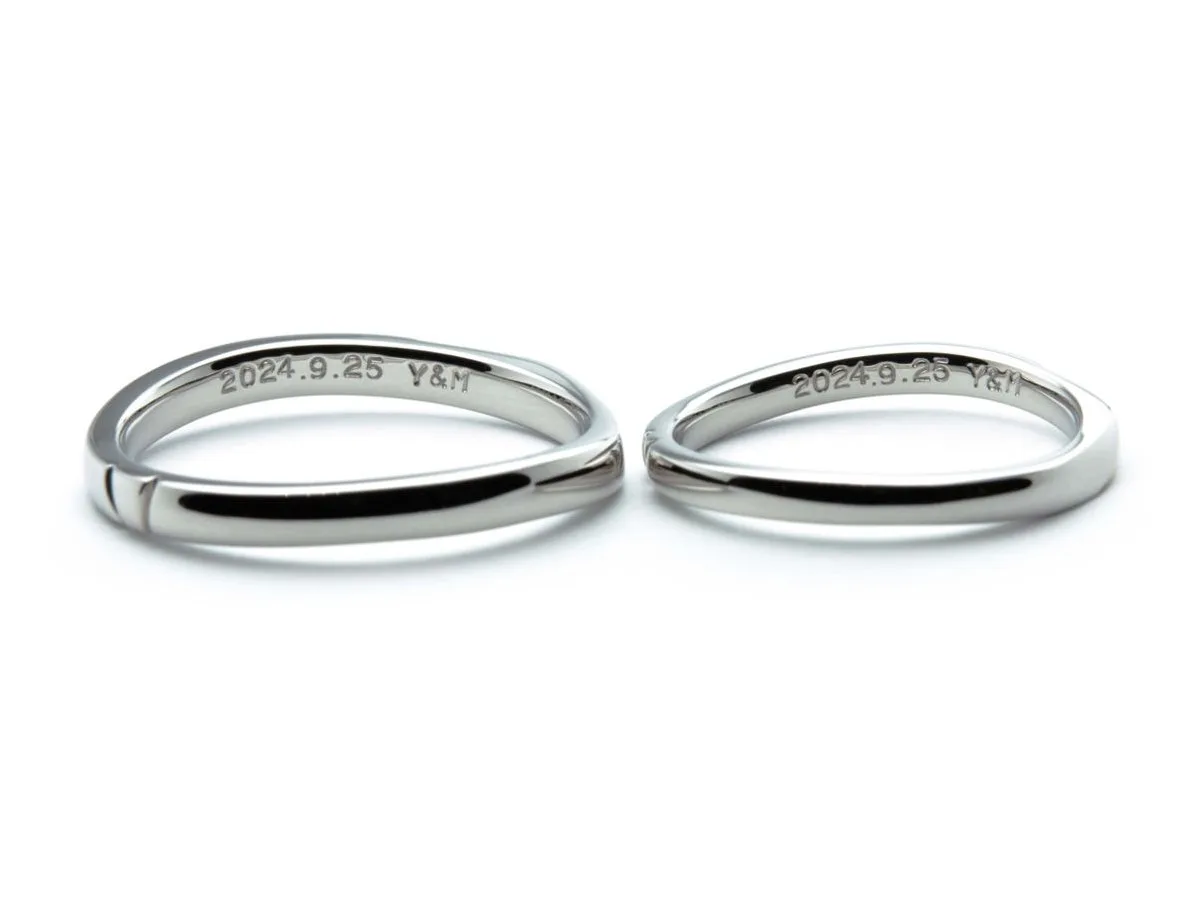 赤い糸とダイヤモンドがお揃いの手作り結婚指輪 3
