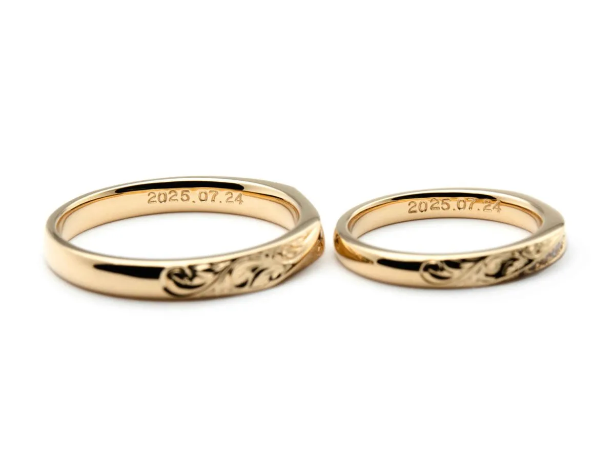 アンティークゴールドとブラウンダイヤモンドの色味がおしゃれなハワイアン彫りの結婚指輪 2