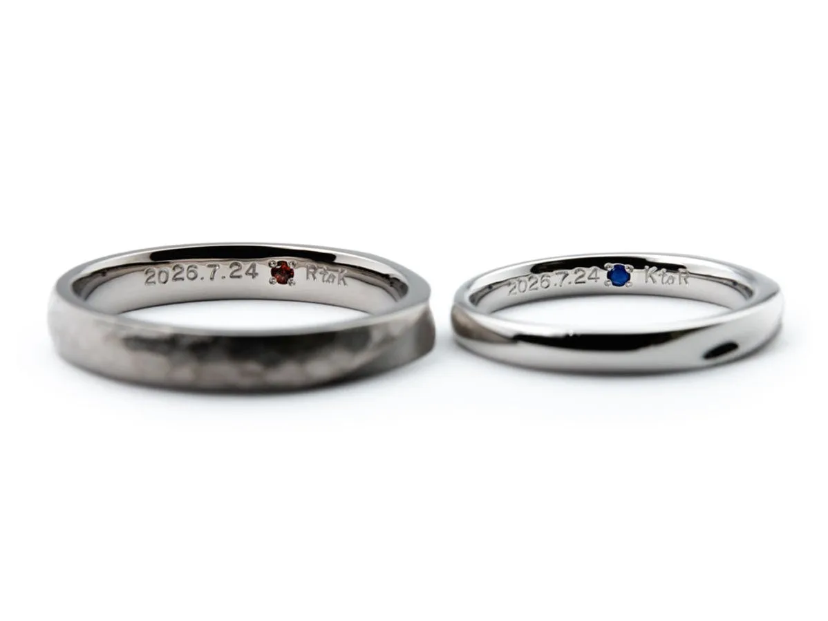 ふたひねりにお好みの加工を組み合わせたブラックゴールドとプラチナの手作り結婚指輪 2