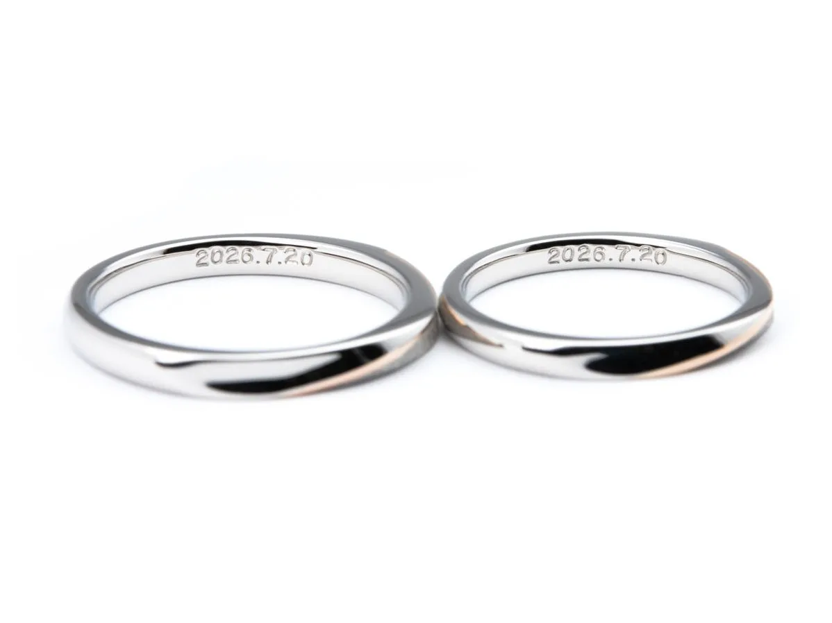 ストレートのふたひねりに赤い糸が入ったオーダーメイド結婚指輪 2