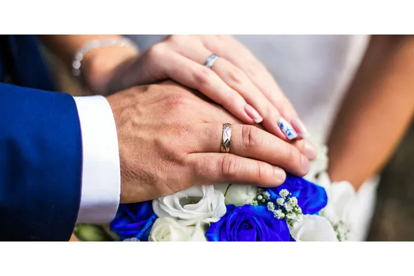 年齢を重ねても変わらずつけられる結婚指輪を選ぼう